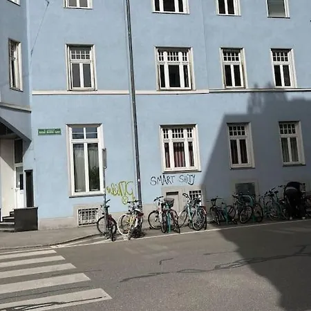 In Apartmán